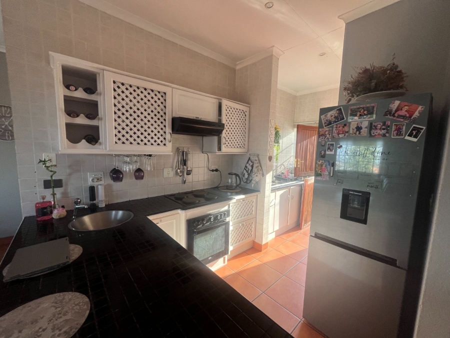 4 Bedroom Property for Sale in Safari Gardens North West